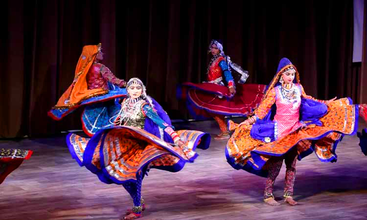 Ghoomar dance group at wedding sangeet event